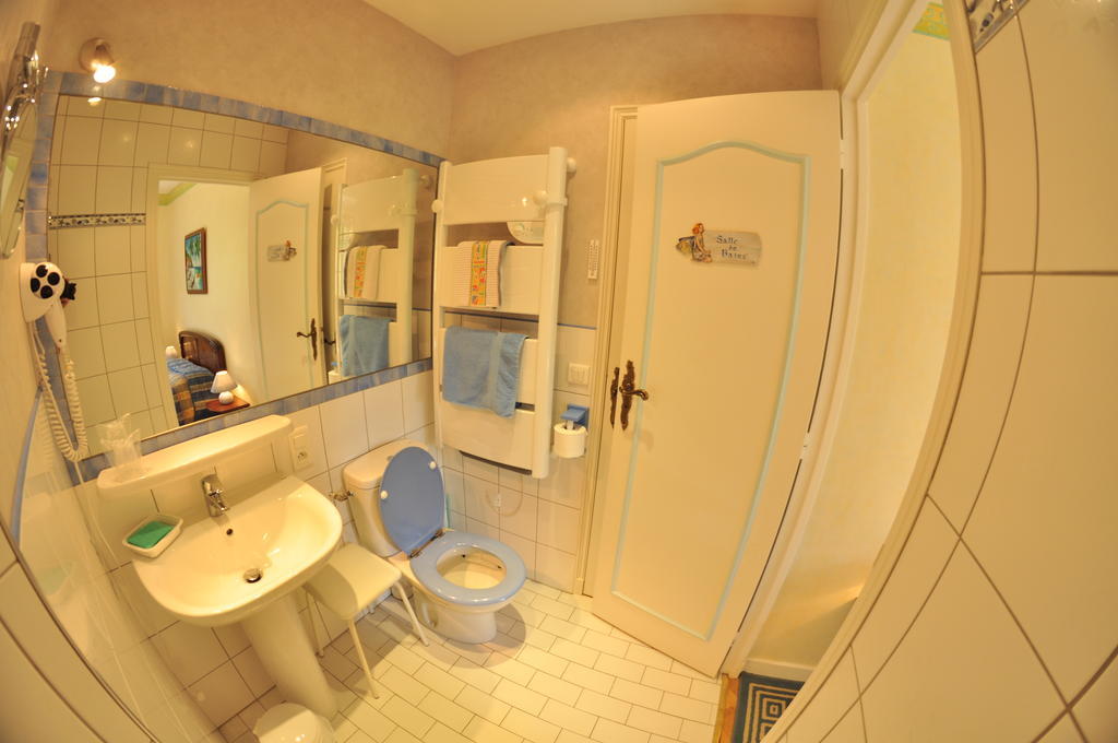 Hotel-Logis La Coraline Gannat Zimmer foto