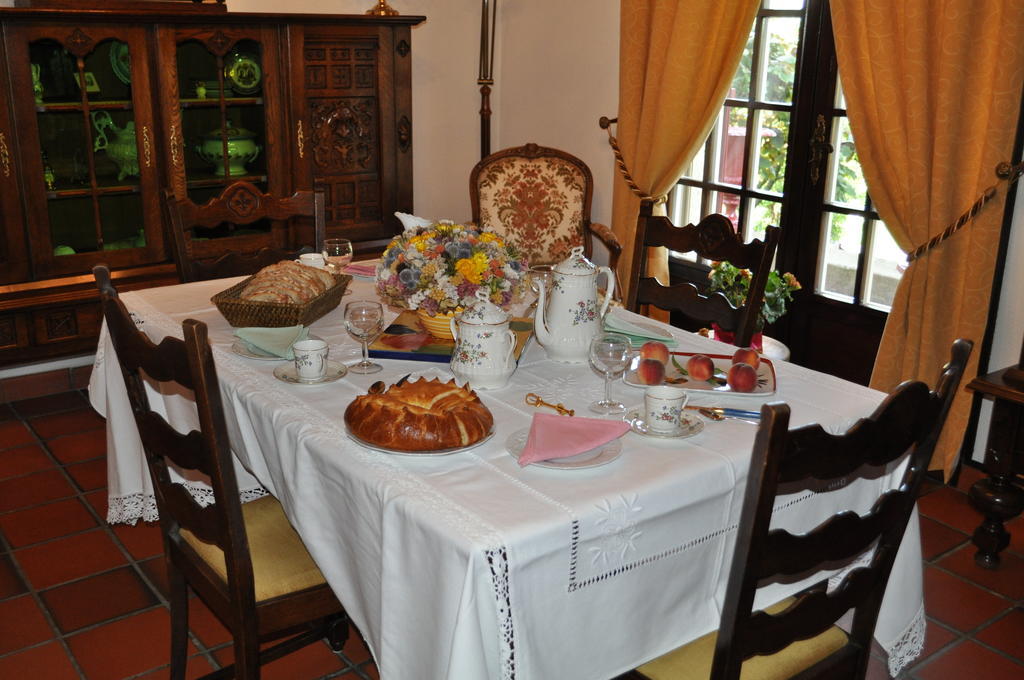 Hotel-Logis La Coraline Gannat Zimmer foto