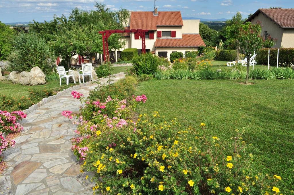 Hotel-Logis La Coraline Gannat Zimmer foto